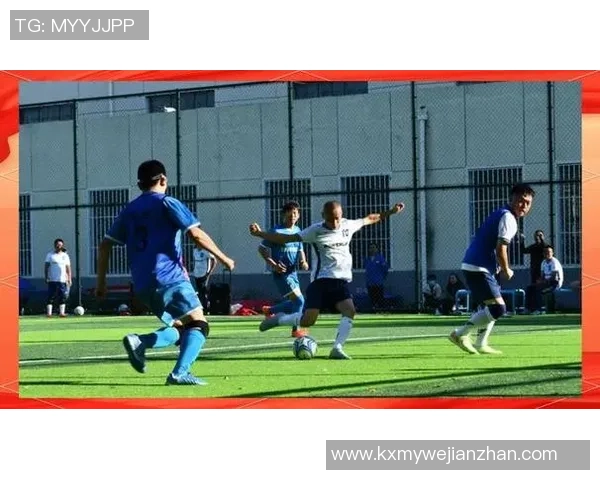 足球聊天间：畅谈绿茵场上的激情与梦想，分享球迷心声与赛事精彩瞬间